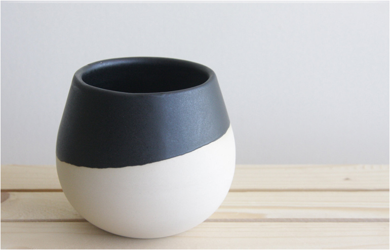 ONEandMANY black and white ceramics. // via: Design Break