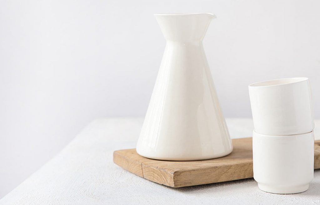 zohar shaham's monochromatic ceramics. // via: design break blog